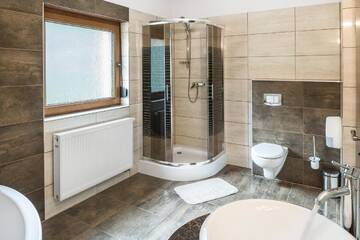 Фото номера Апартаменты с балконом Отели типа «постель и завтрак» Resort Pod Lasem г. Kolonowskie 5